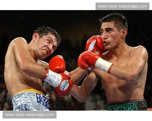 宿命之战：莫拉莱斯与巴雷拉，血与火编织的拳击史诗